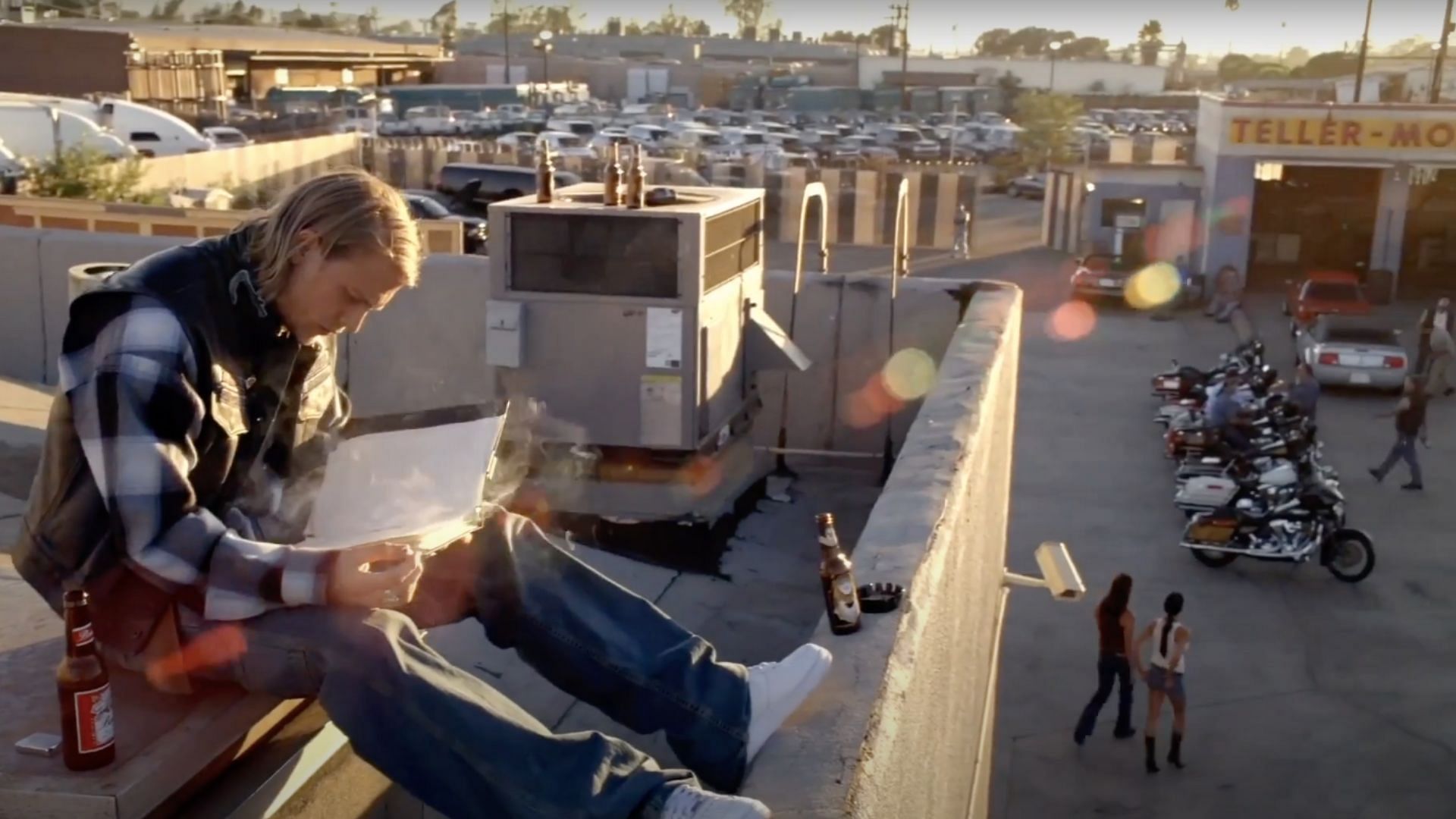 Jax sitting outside the Teller-Morrow shop (Image via YouTube/FX Networks)
